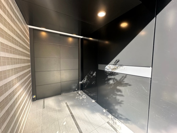 エントランス部分 シーズンフラッツ梅田北