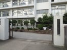 県立尼崎高校(高等学校/高等専門学校)まで572m ラポ－ルハルナ