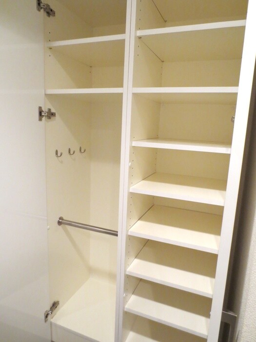 靴箱 レジディア心斎橋ウエスト