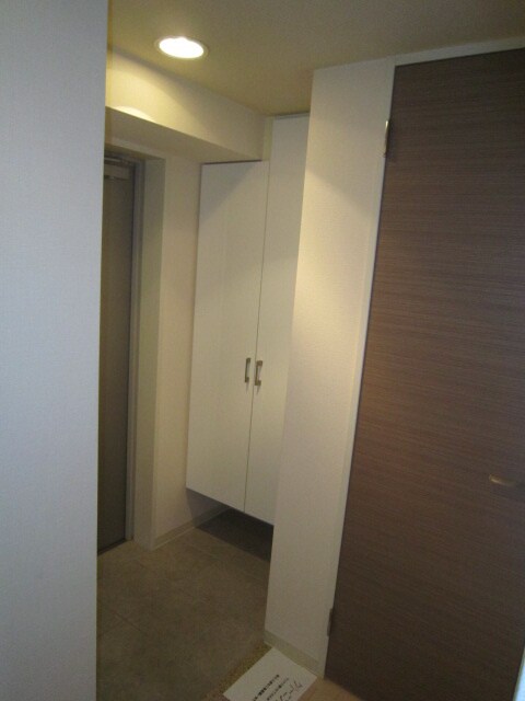 玄関 レジディア心斎橋ウエスト