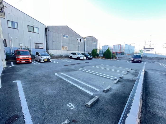 駐車場 セイバリーブリーズ