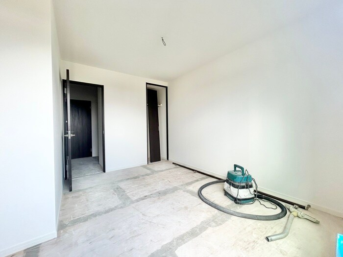 居室 East Garage Place