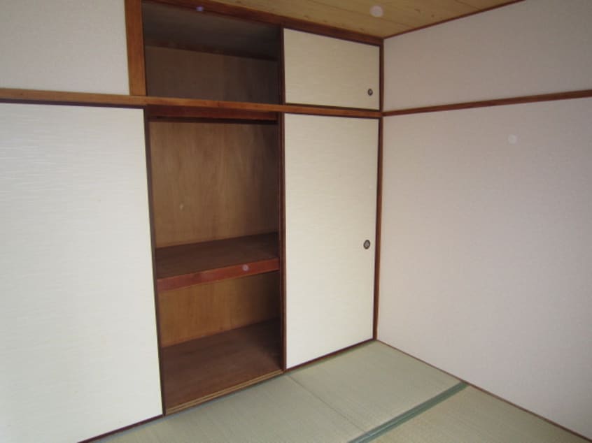 収納 梁守マンション