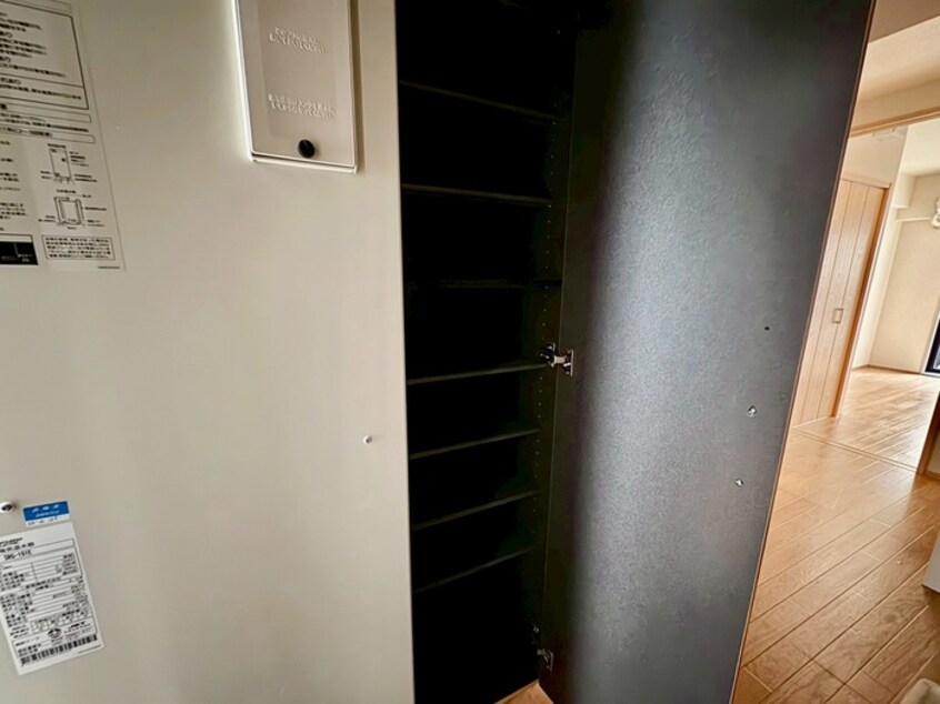 靴箱 本山ヤングパレス