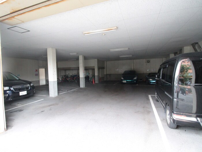 駐車場 エクセレンス