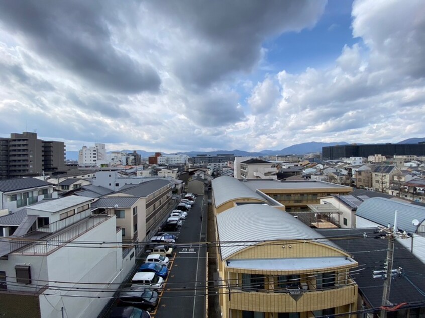 室内からの展望 フラッティ壬生坊城