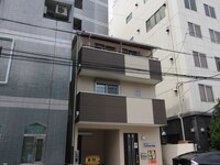新田西町貸家