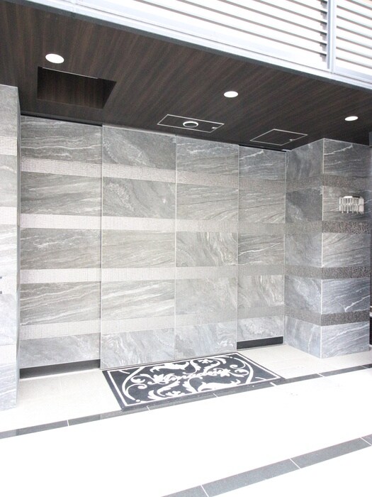 エントランス部分 アマデウス北堀江