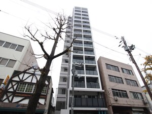 ﾌｫｰﾘｱﾗｲｽﾞ阿波座ｳｴｽﾄ(203)
