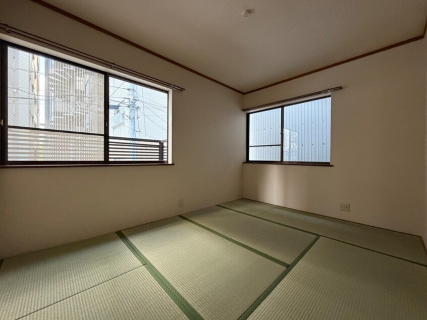 居室 塚本通5丁目貸家