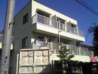 ハイツ山岡
