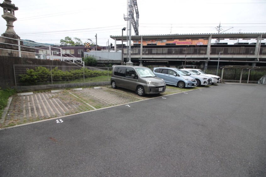 駐車場 京都　六三館