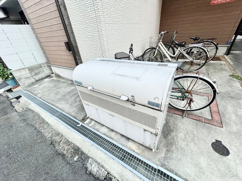 その他 トロワ・スール