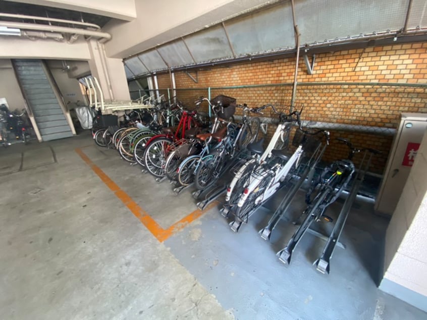 駐輪場 ロイヤルハイツ土佐堀