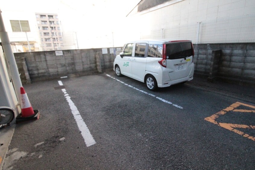 駐車場 デトム・ワン京都外大南（803）