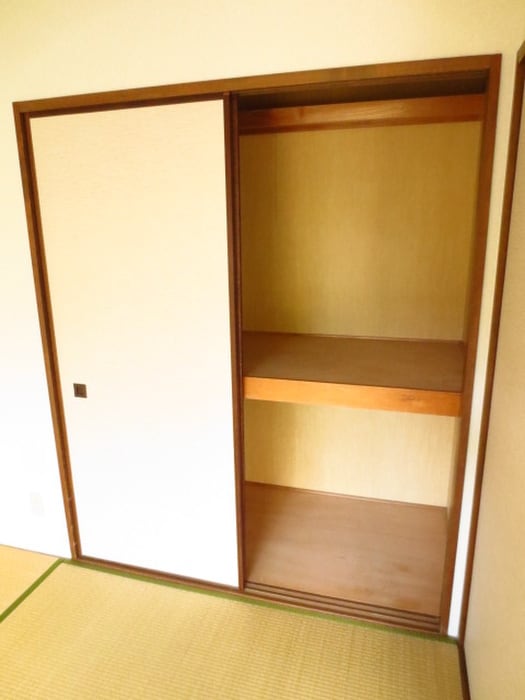 収納 メゾン桂川