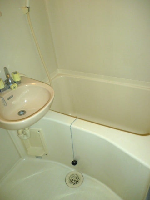 バス／シャワールーム等 リバティー中津Ⅱ