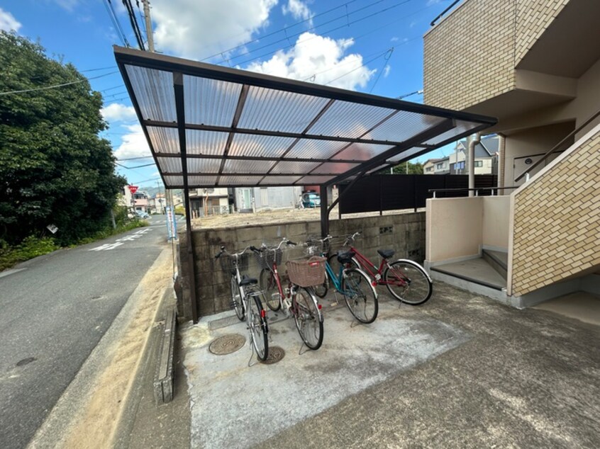 駐輪場 フェリス