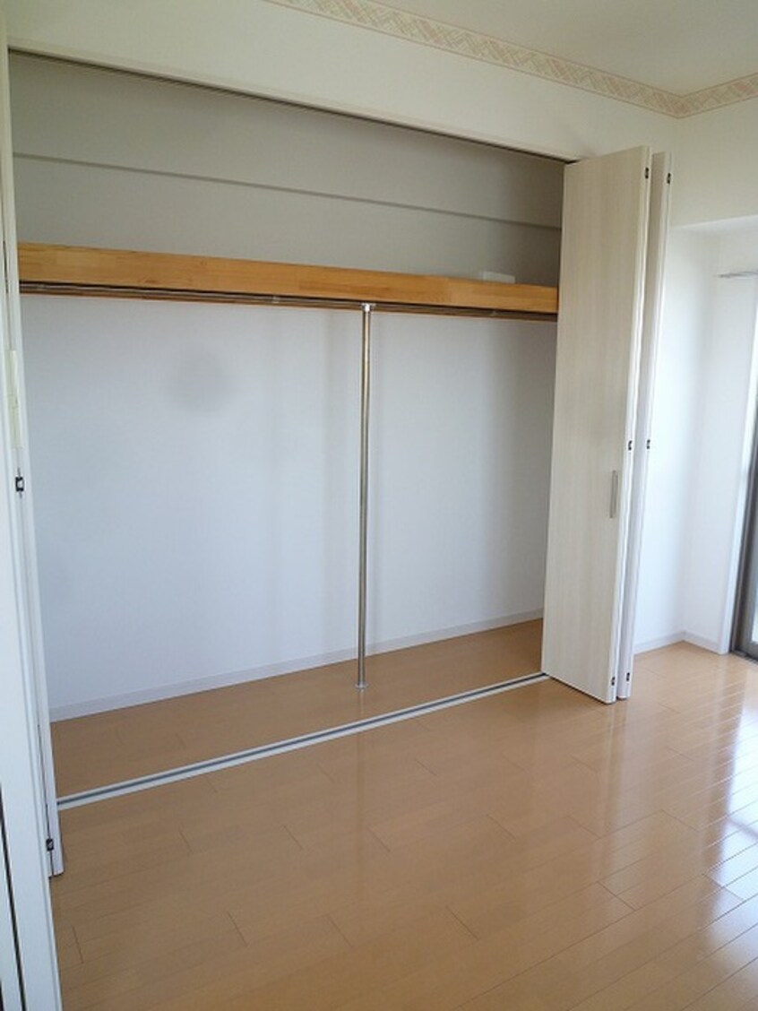 収納 ヒルズ南吹田