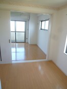 居室 ヒルズ南吹田