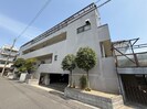 吉田マンションの外観