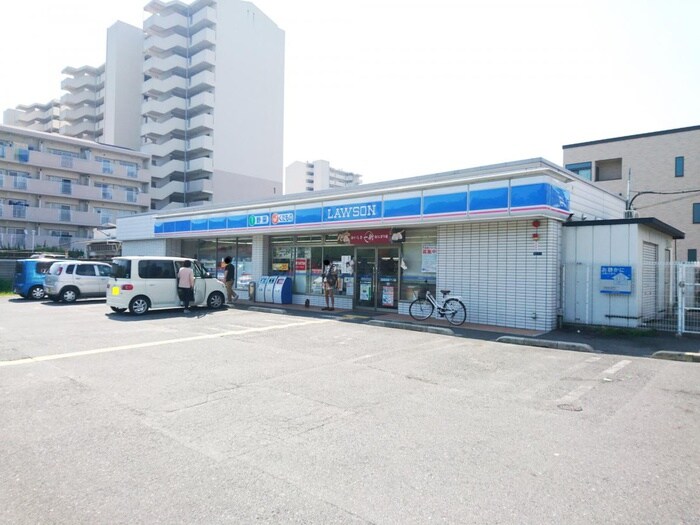 ローゾン長居公園南店(コンビニ)まで450m ブロ－ドウェイ一番館