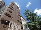 ﾌﾟﾚｻﾝｽ神戸ﾒﾘｹﾝﾊﾟｰｸ前(902)の外観