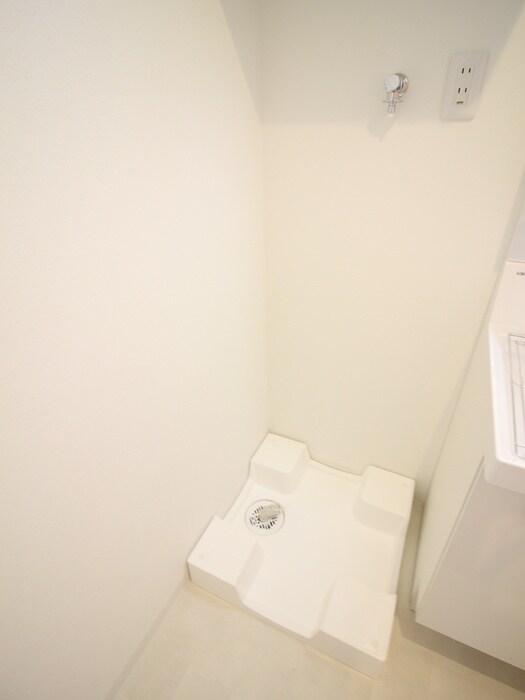 洗濯機置場 ALEGRIA鶴見区今津