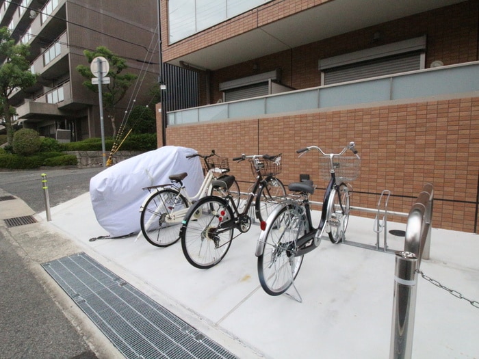 駐輪場 住吉ヴィラ