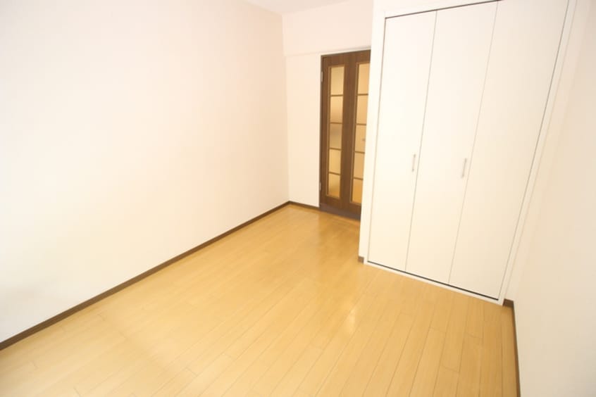 居室 ピラ－ズ御所西