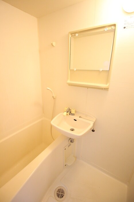 バス／シャワールーム等 ピラ－ズ御所西