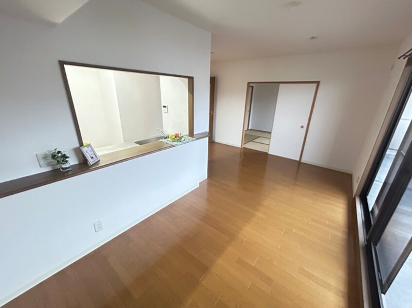 居室 ソレーユ関西