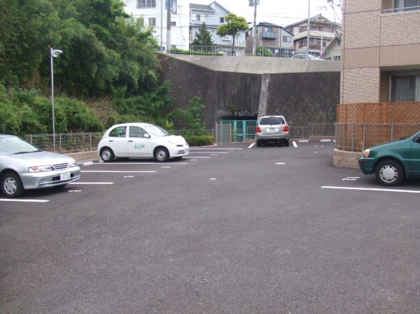 駐車場 メルヴェ－ル