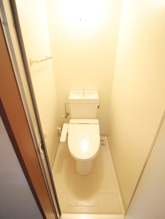 トイレ グロリアハイツ