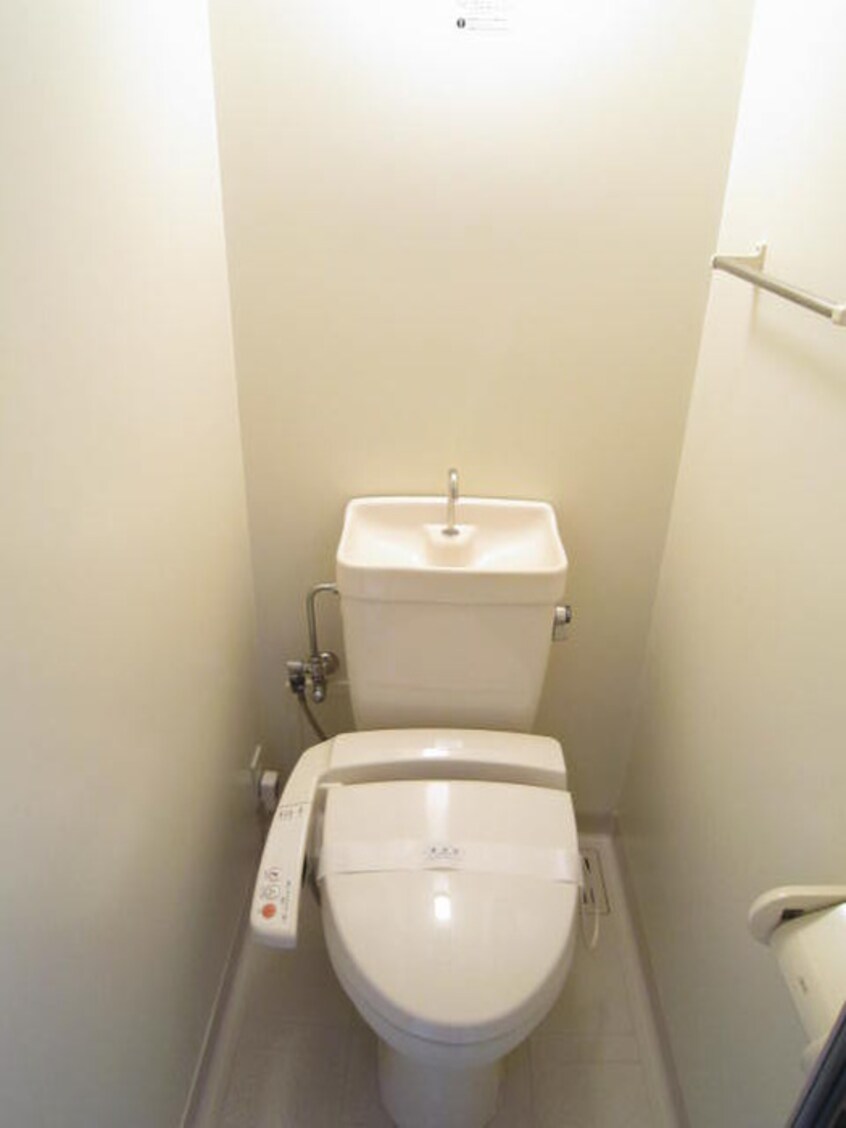 トイレ グロリアハイツ