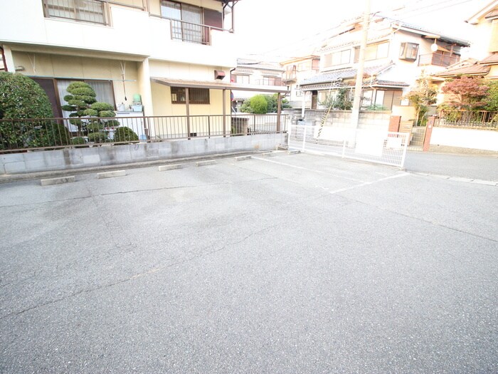 駐車場 サンシティ今寺