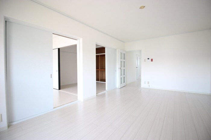 居室 サンシティ今寺