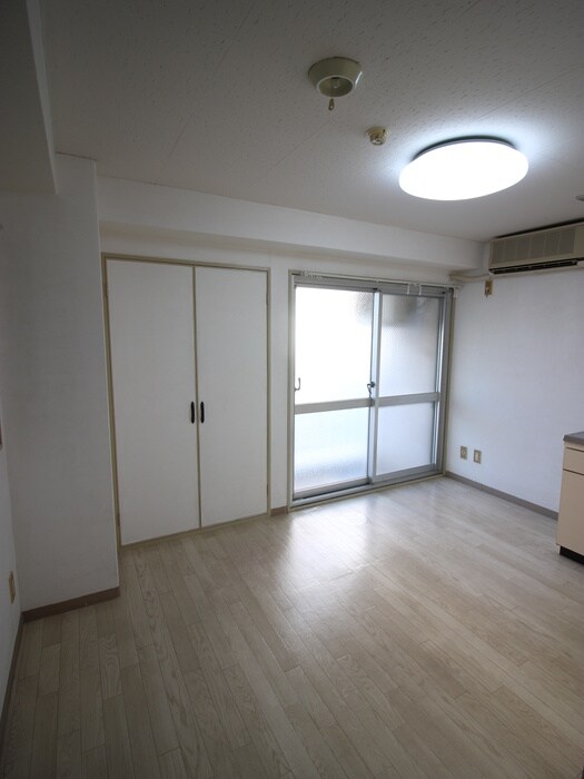 居室 アウトバーンＧＫ