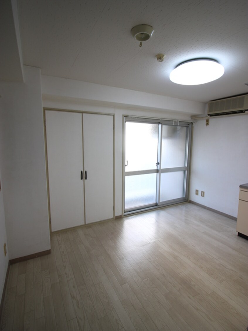 居室 アウトバーンＧＫ