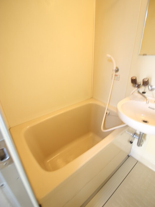 バス／シャワールーム等 アウトバーンＧＫ