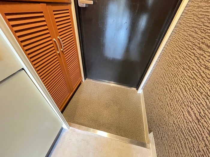 玄関 カ－サ・ヴェルディ