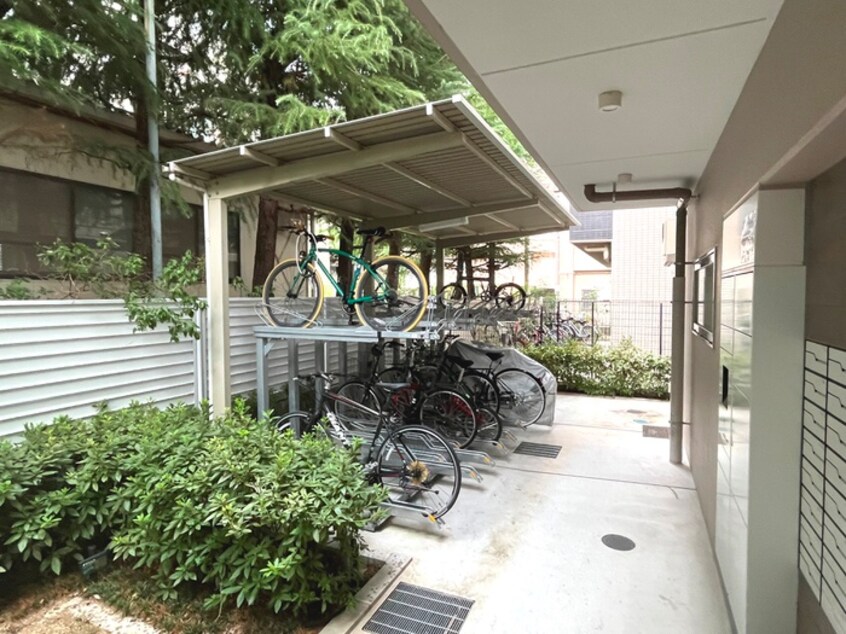 駐輪場 ブランTAT西宮江上町