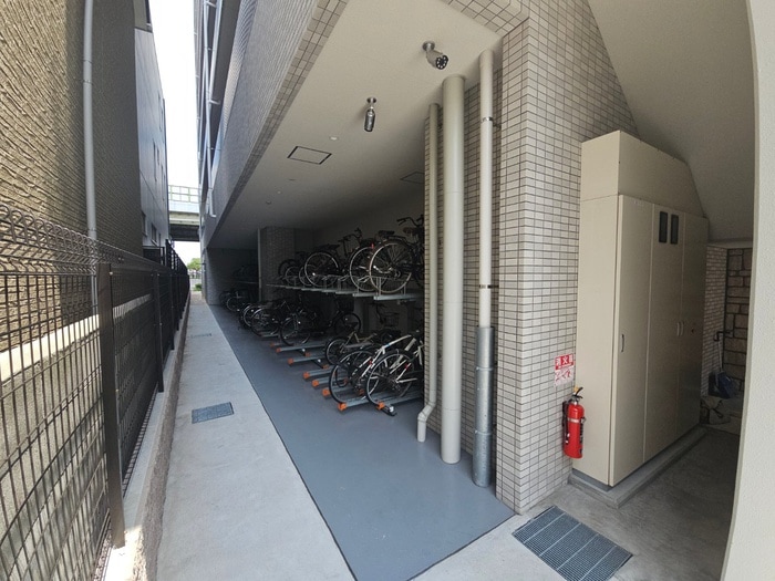 駐輪場 プレジオ荒本新町