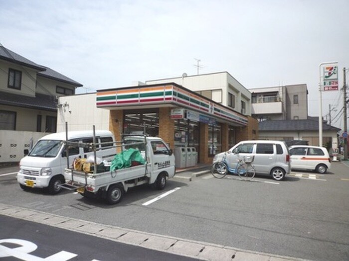 セブンイレブン(コンビニ)まで210m 甲子園ロイヤルハイツ