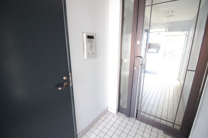 エントランス部分 ヴィラサンシルク西大路