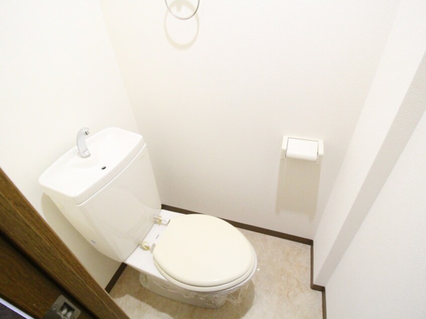 トイレ ｴｸｾﾚﾝﾄ江坂