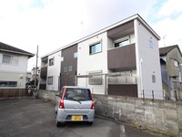 ラ・ピエース本町