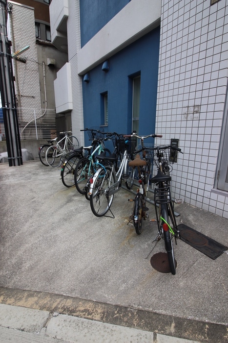 駐輪場 クレイドル四天王寺