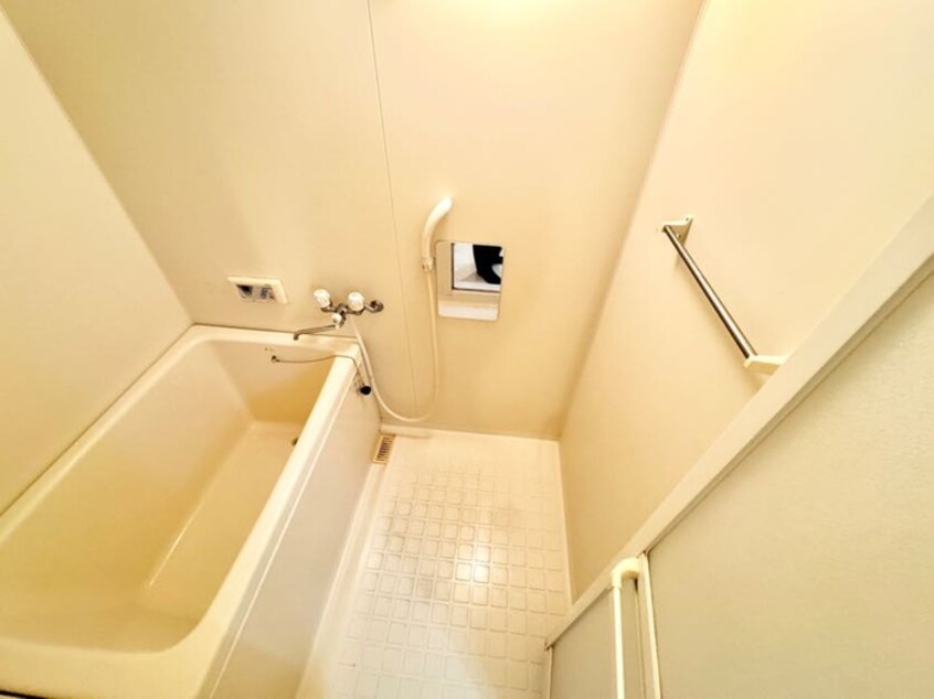 バス／シャワールーム等 リバ－サイドマンション川勝