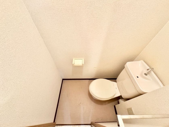 トイレ リバ－サイドマンション川勝